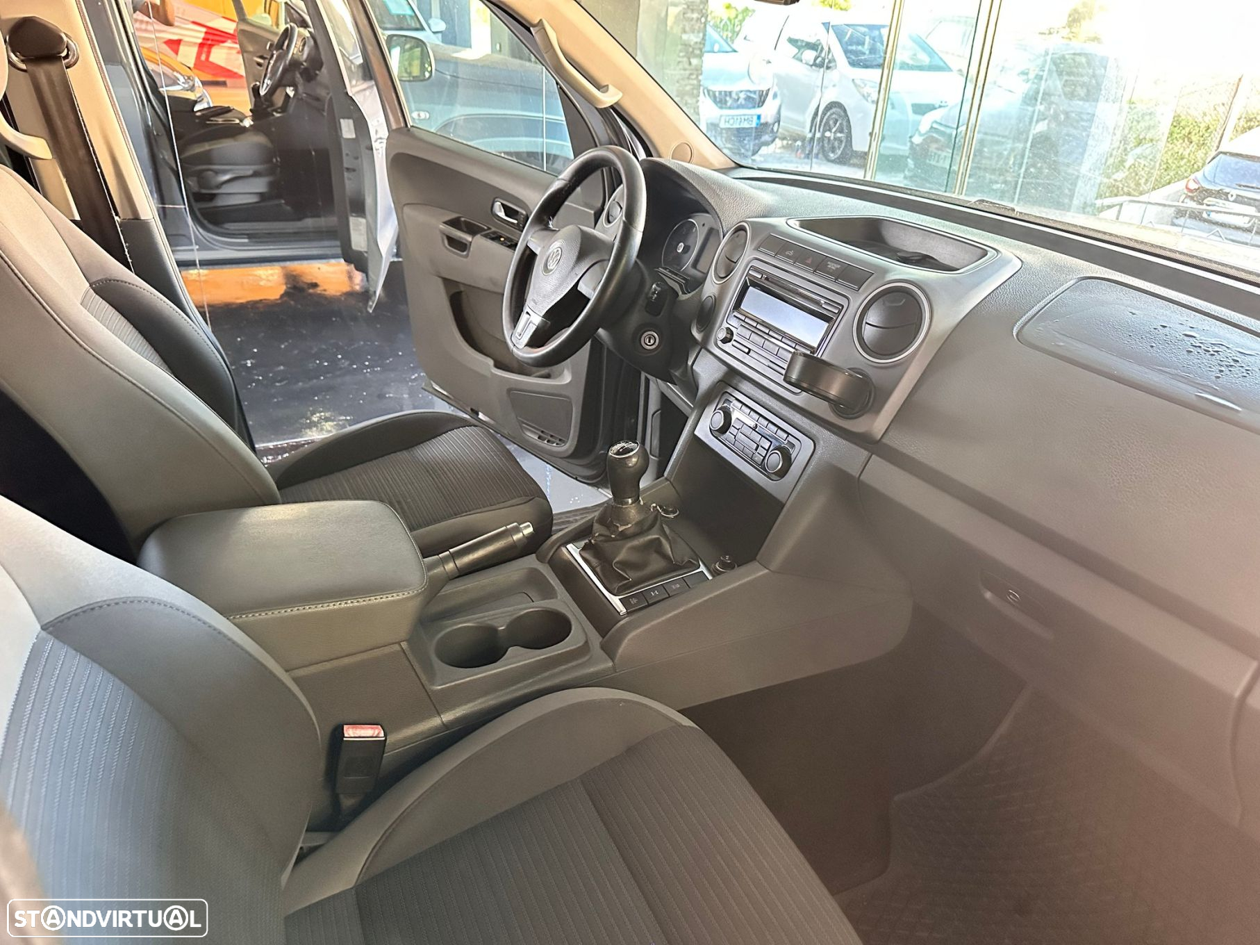 VW Amarok 2.0 TDi CD Trendline CM IP 4Motion - 23