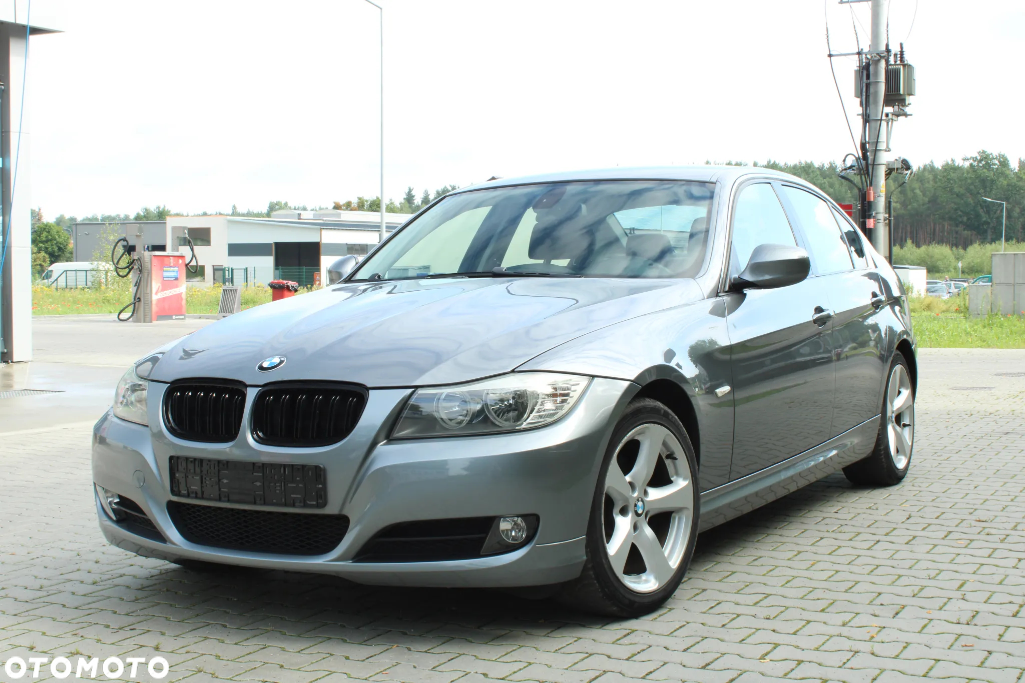 BMW Seria 3 318i Edition Exclusive - 2