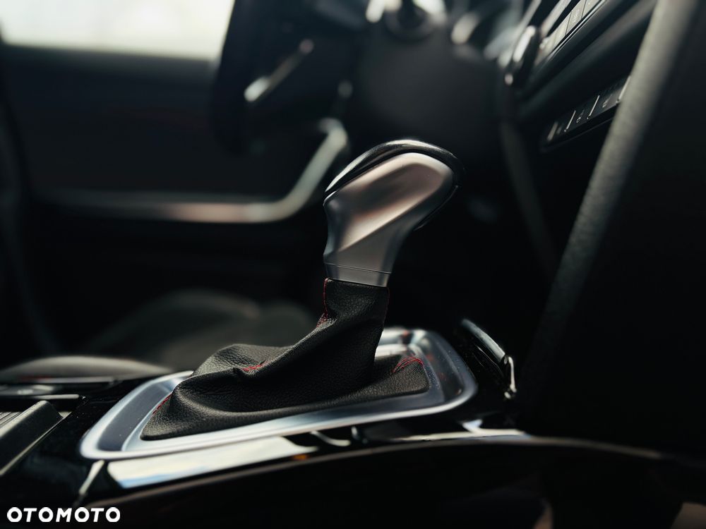 Kia ProCeed 1.6 T-GDI GT DCT - 24