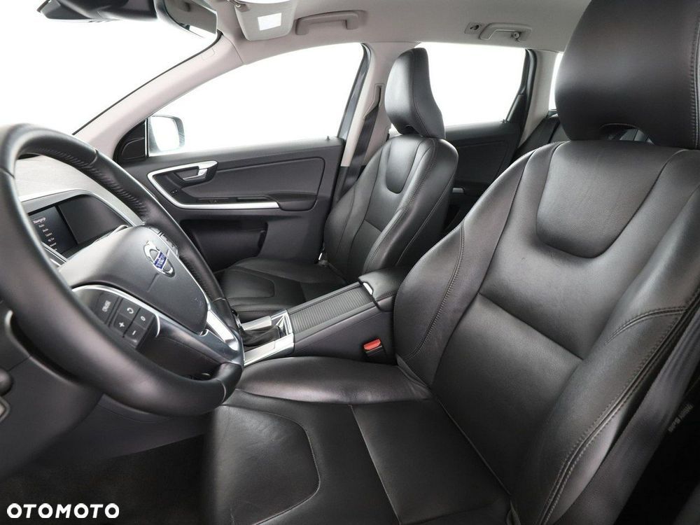 Volvo XC 60 D4 Geartronic Summum - 13