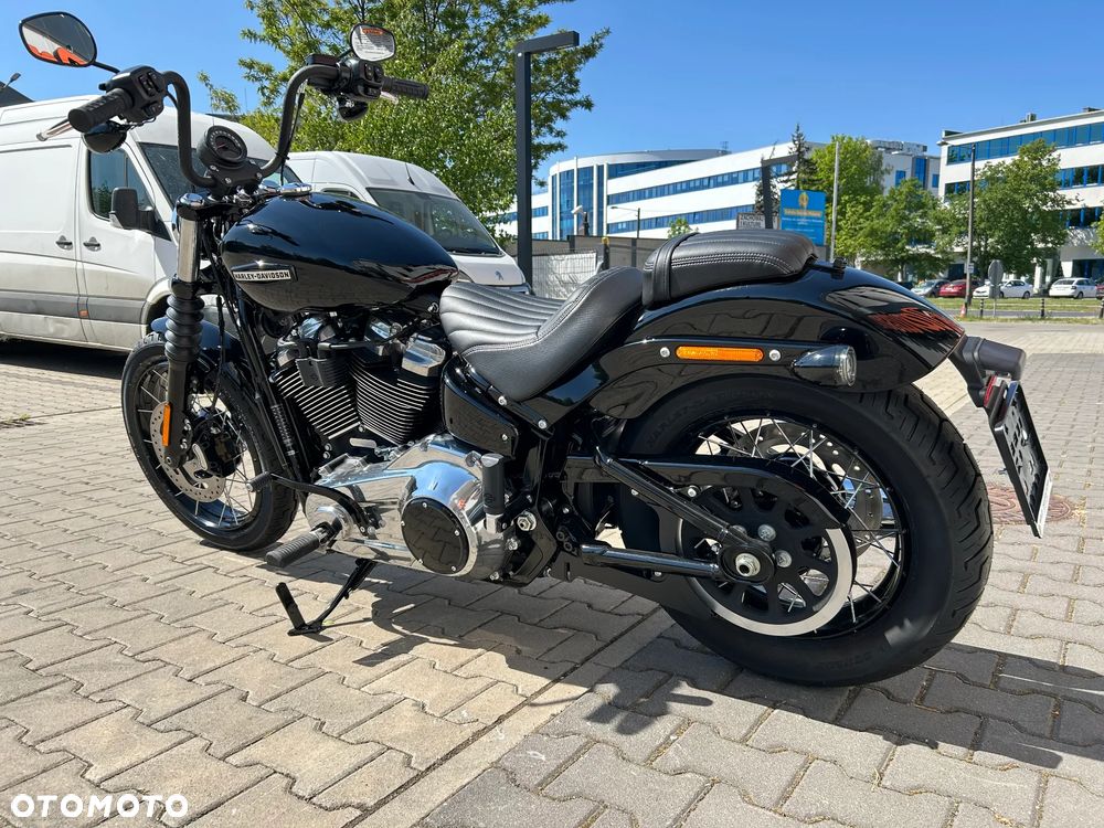 Harley-Davidson Softail Street Bob - 7