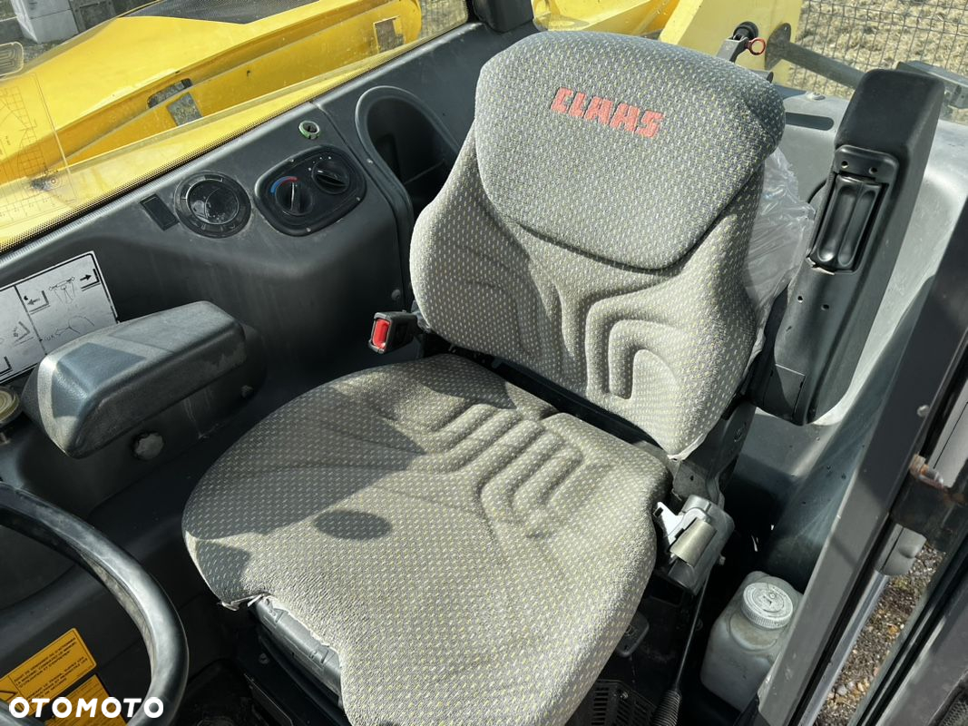 New Holland LM 732 - 12