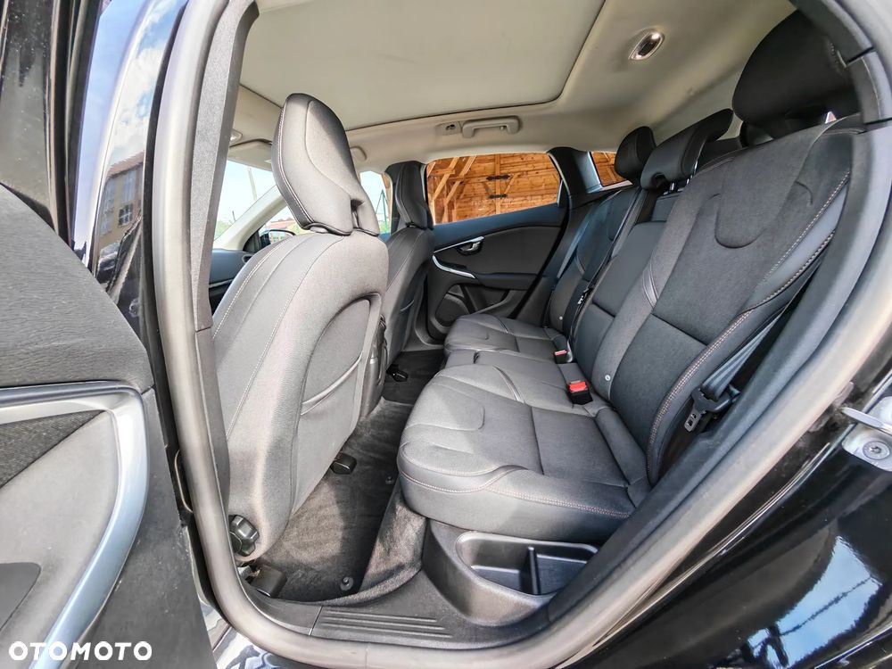 Volvo V40 T3 Drive-E Momentum - 29
