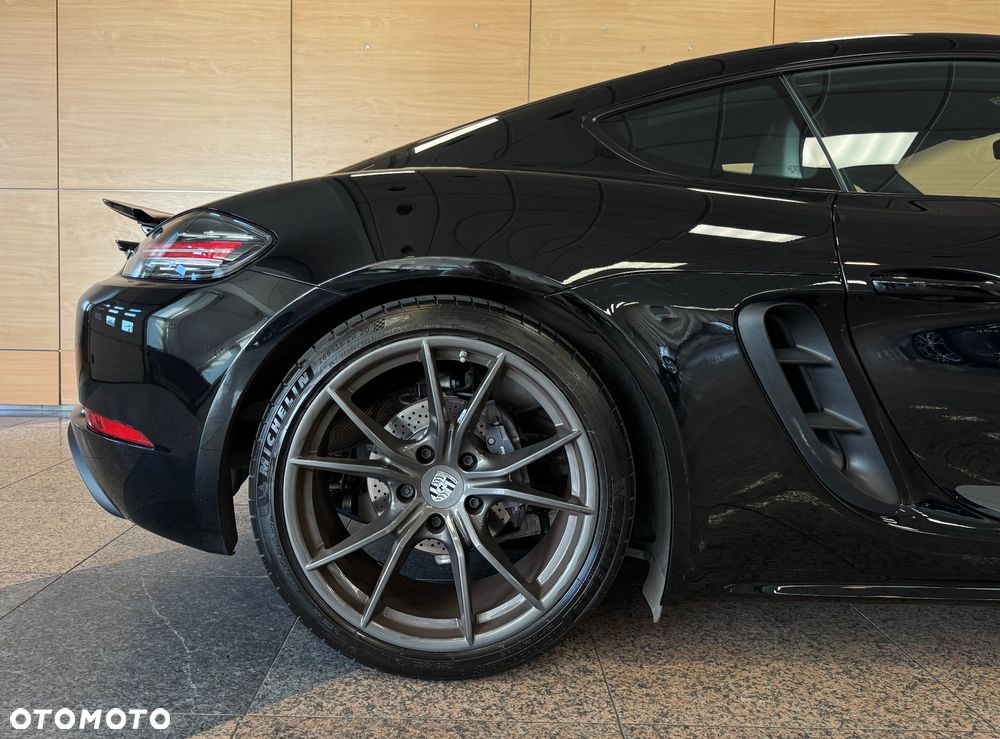 Porsche 718 Cayman GPF T PDK - 10