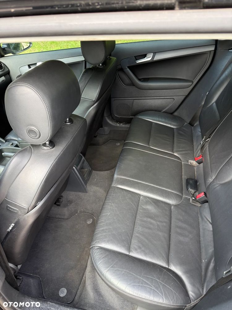 Audi A3 Sportback 1.6 TDI DPF Ambiente - 12