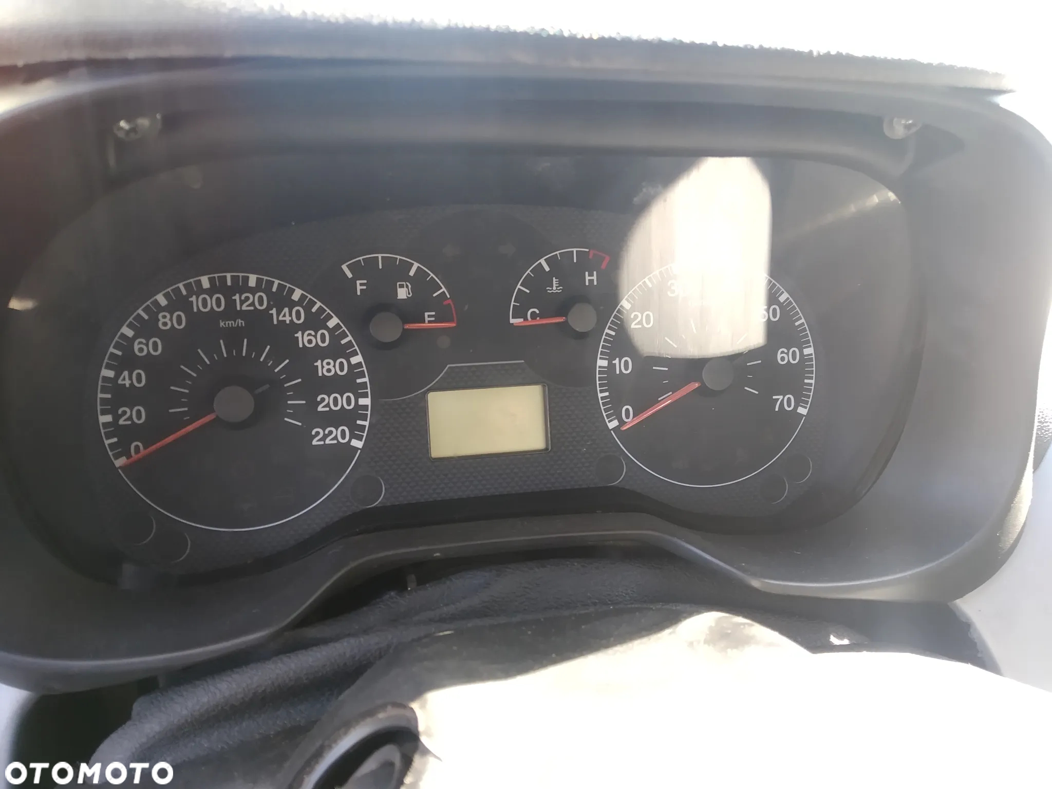 FIAT GRANDE PUNTO 05-09 1.4 8V - LEWAREK ZMIANY BIEGÓW WYBIERAK LINKI - 30