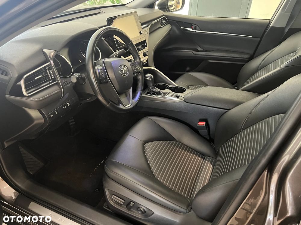 Toyota Camry 2.5 Hybrid Prestige CVT - 9
