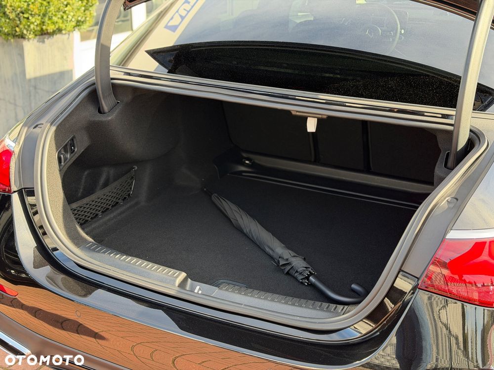 Mercedes-Benz Klasa E 220 d mHEV 4-Matic AMG 9G-Tronic - 21