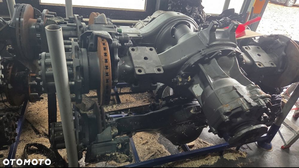Most tylny Dyfer Mercedes Actros MP4 A9483500603 - 3