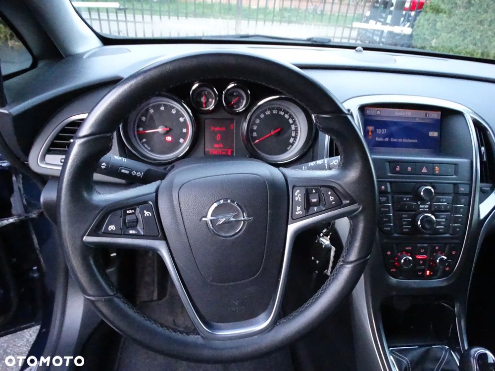 Opel Astra - 16