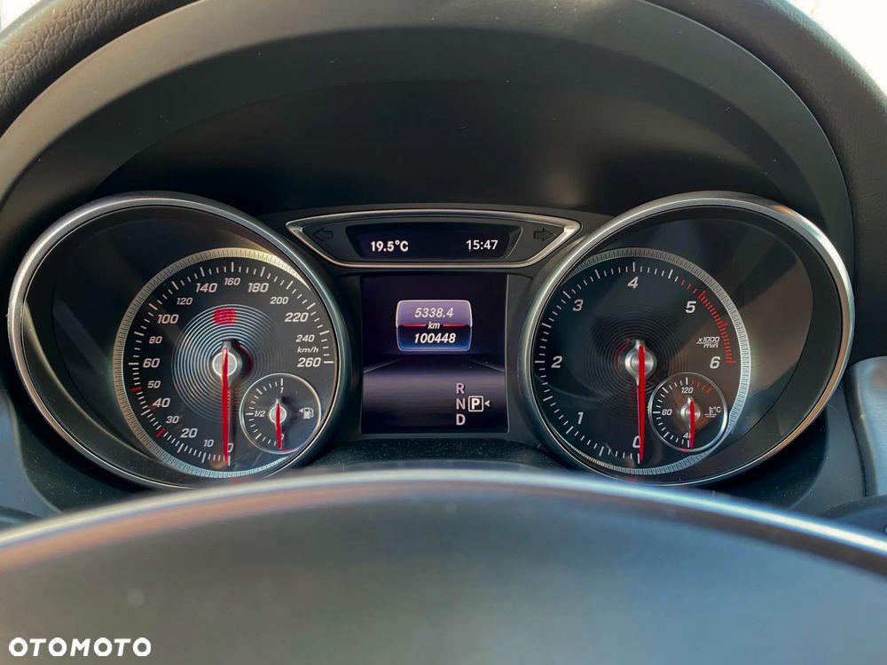 Mercedes-Benz CLA 220 d 7G-DCT AMG Line - 18