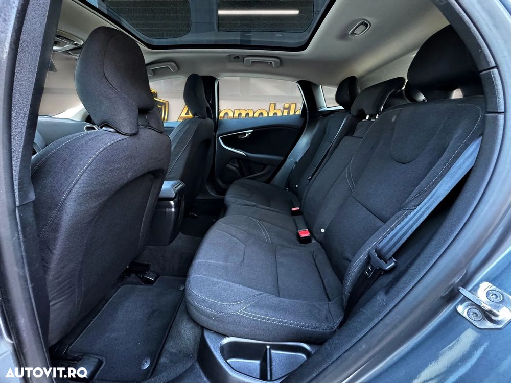 Volvo V40 D2 Powershift Momentum - 7
