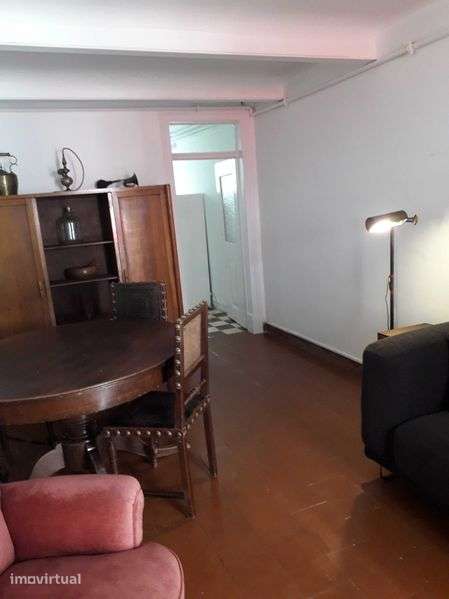Apartamento T3 em Cave, Príncipe Real a Estudantes - Grande imagem: 2/12