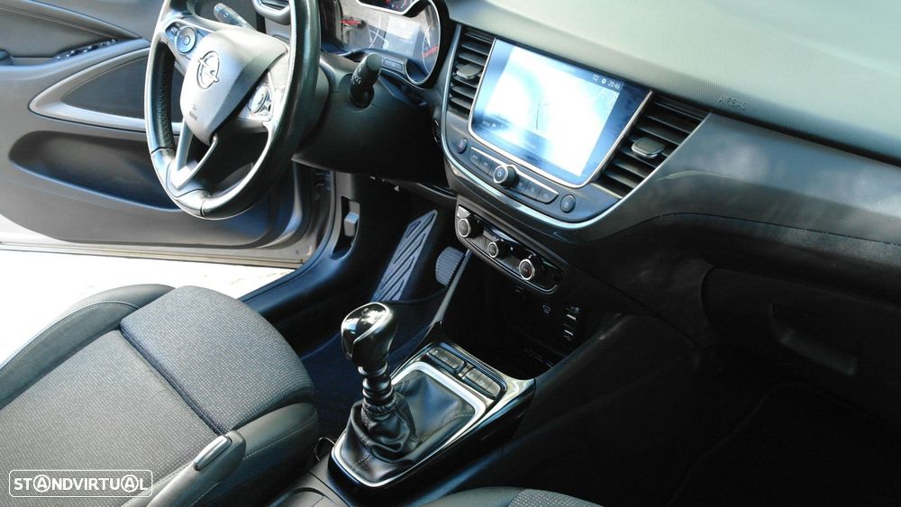 Opel Crossland X 1.2 T Innovation - 19