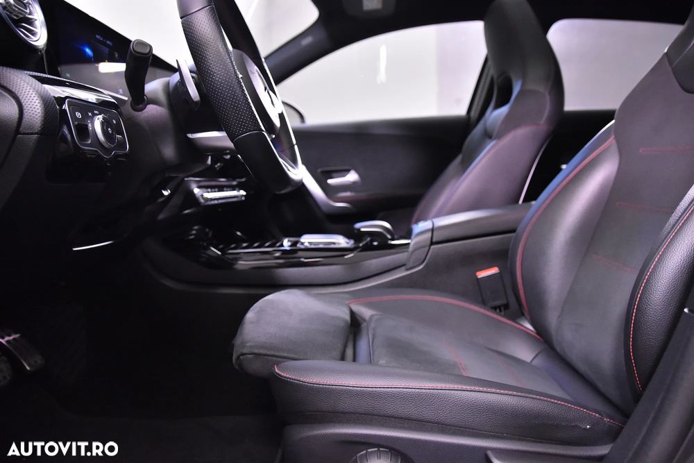 Mercedes-Benz A AMG 35 4Matic AMG Speedshift DCT 7G - 26