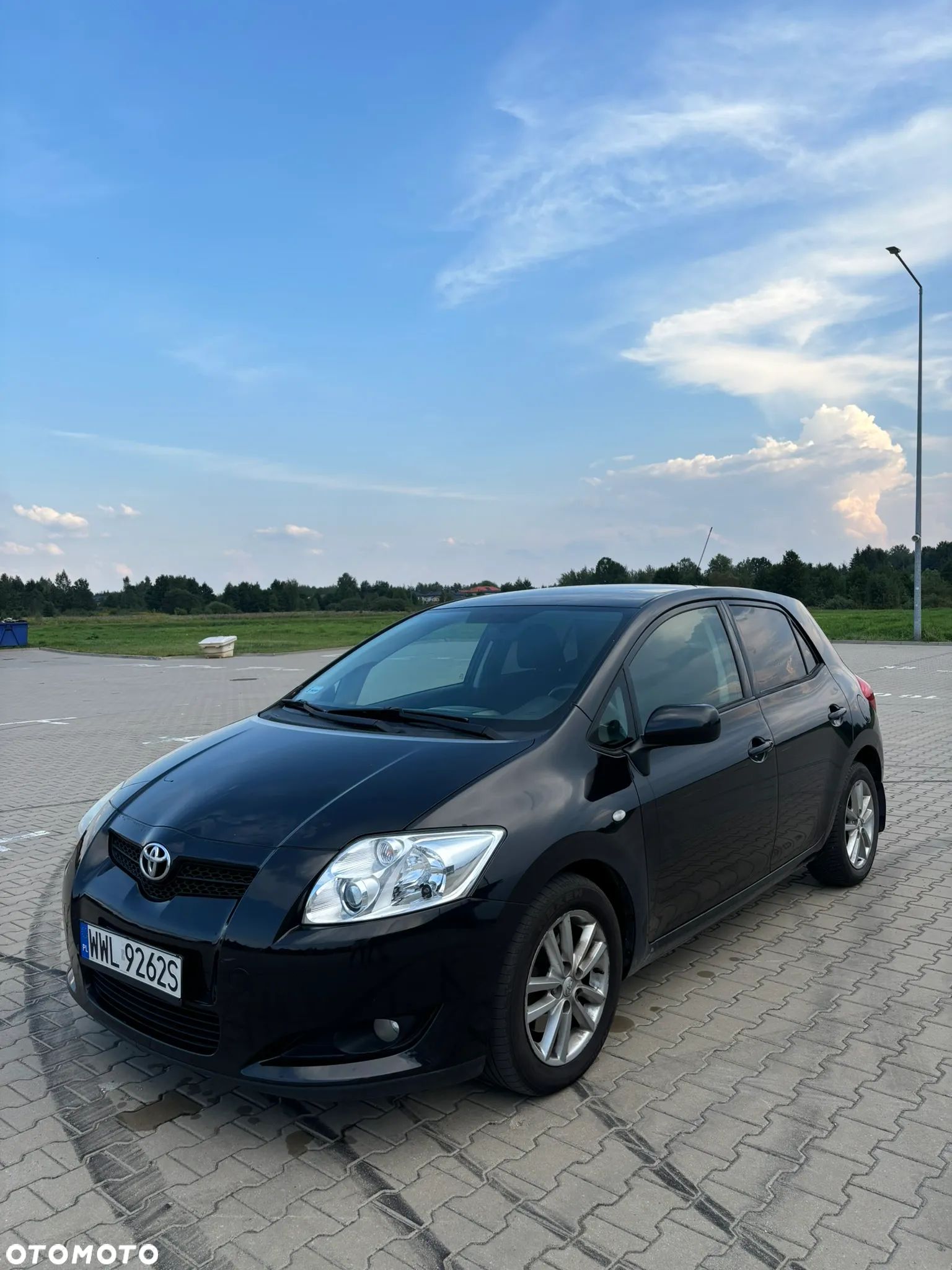 Toyota Auris 2.0 D-4D Premium - 1