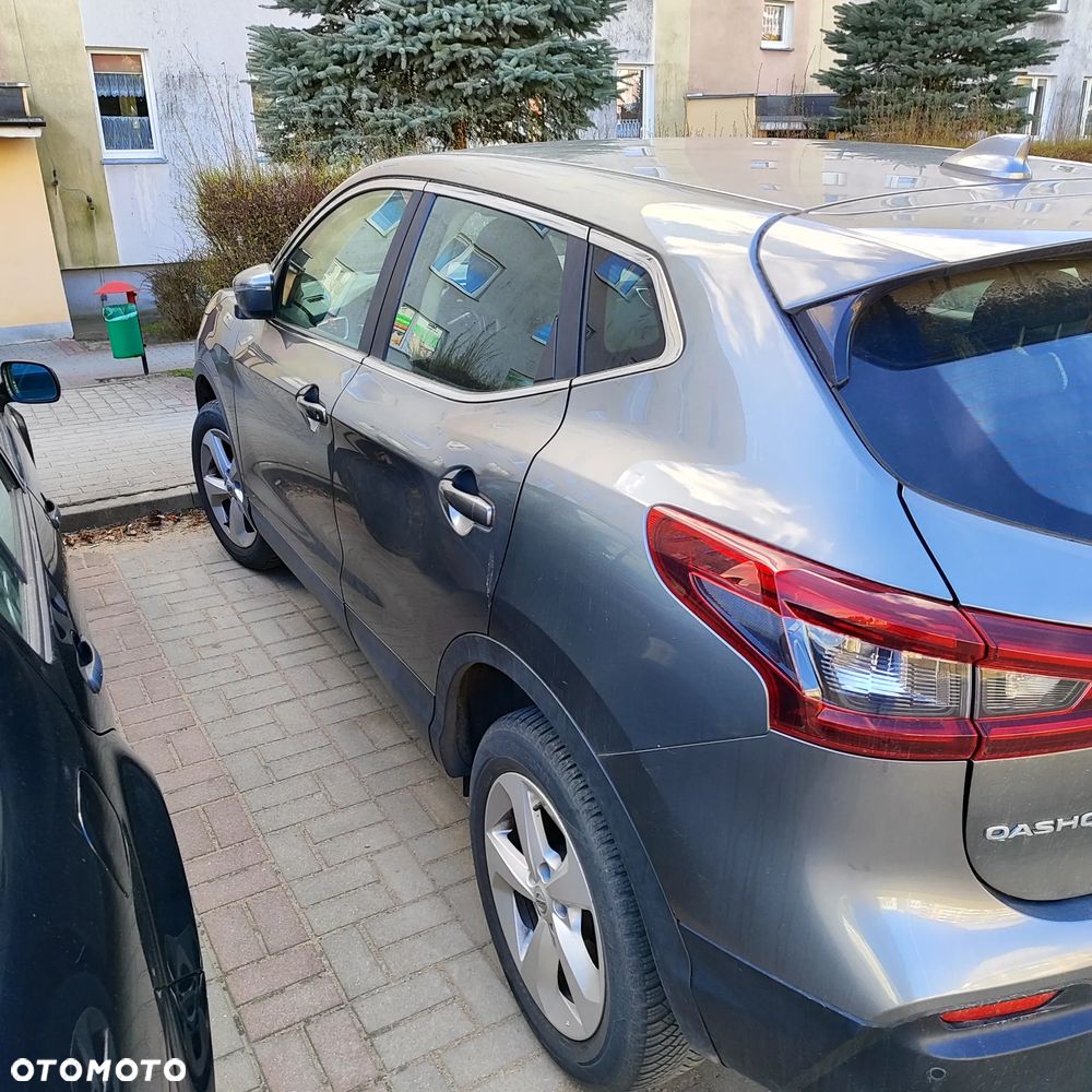 Nissan Qashqai 1.3 DIG-T SHIRO - 4
