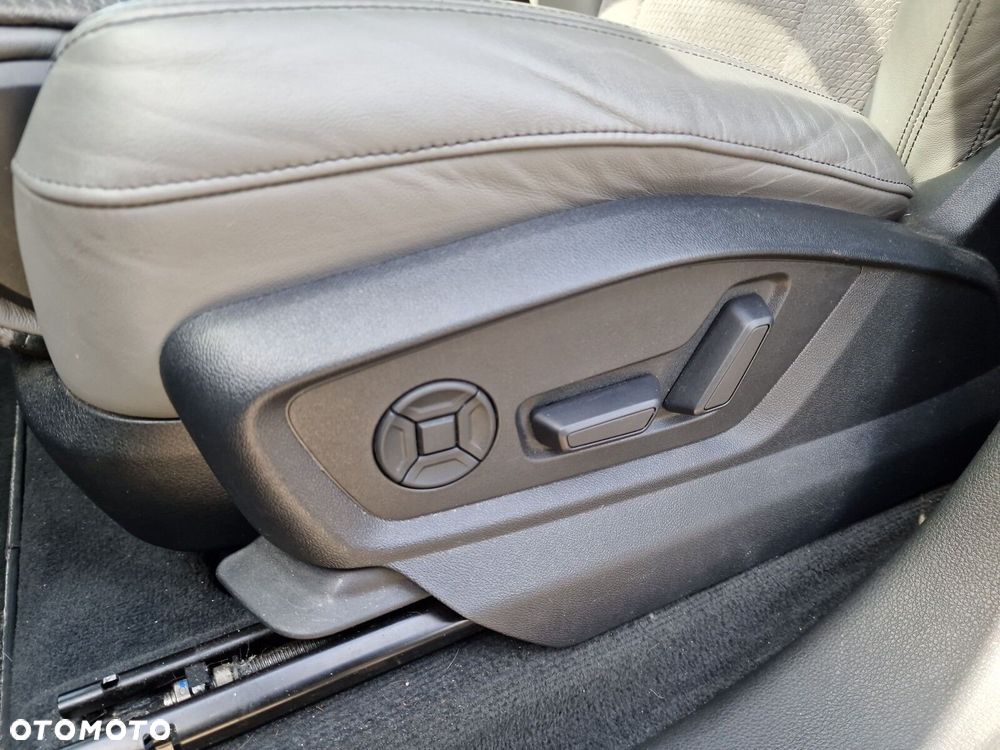 Audi Q8 60 TFSI e Quattro Tiptronic - 32