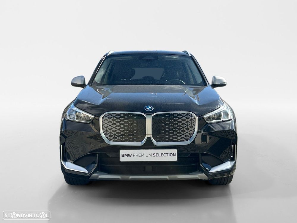 BMW iX1 eDrive20 - 8
