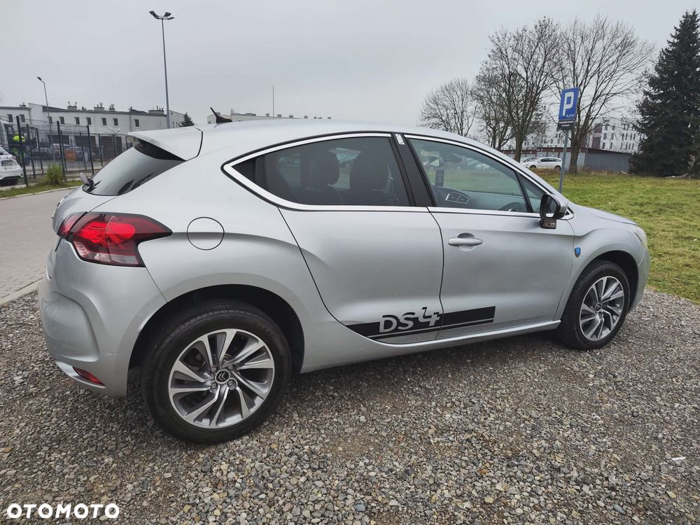 Citroën DS4 BlueHDi 120 Urban Show - 4