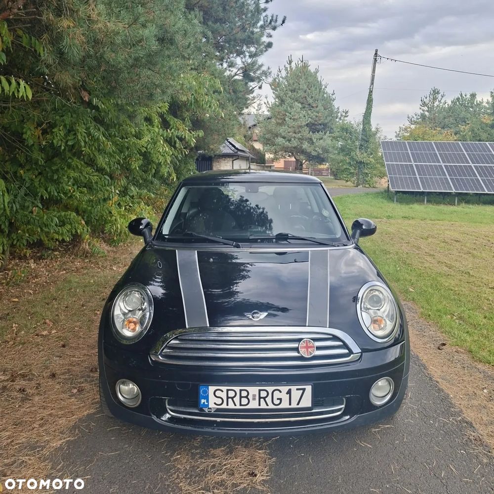 Mini One 2010 photo 2