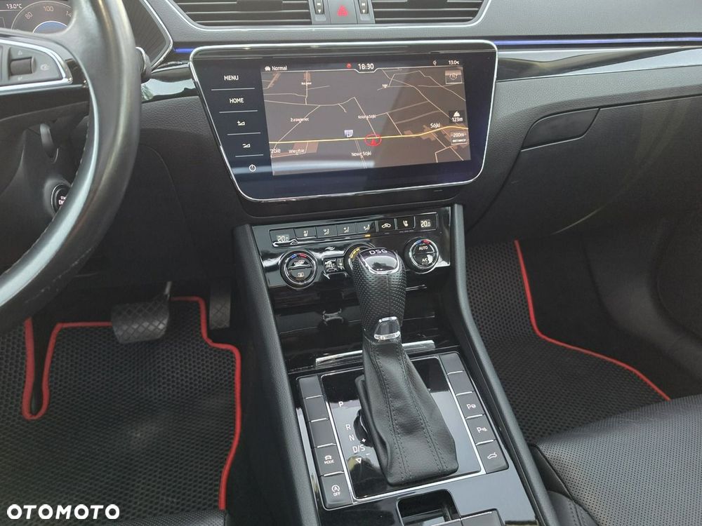 Skoda Superb - 32