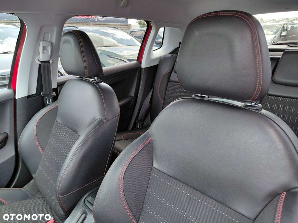 Peugeot 2008 - 13