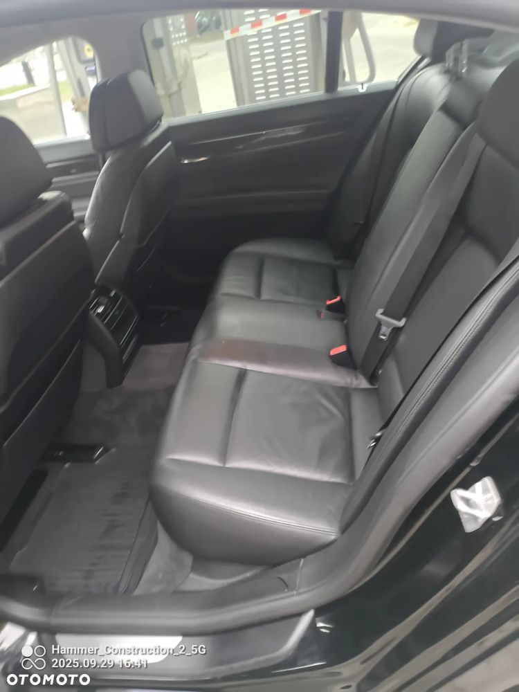 BMW Seria 7 730d xDrive - 9