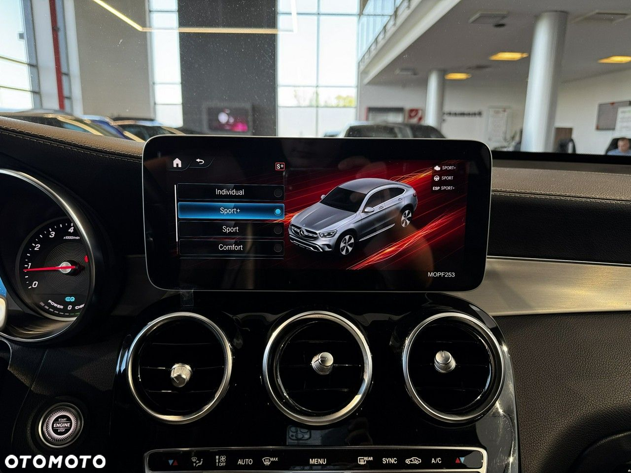 Mercedes-Benz GLC - 26
