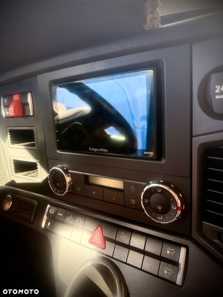 Mercedes-Benz Actros - 14