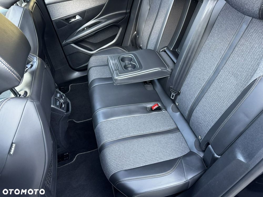Peugeot 3008 2.0 HDi Premium+ - 29