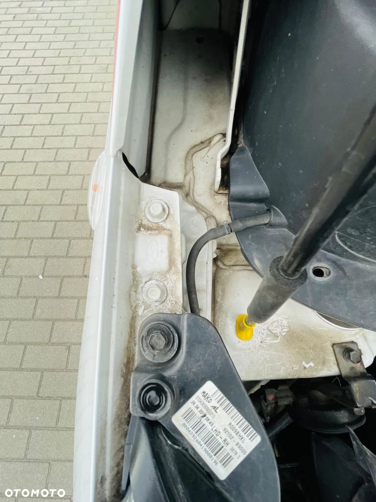 Hyundai i10 1.2 Fifa World Cup Edition - 26