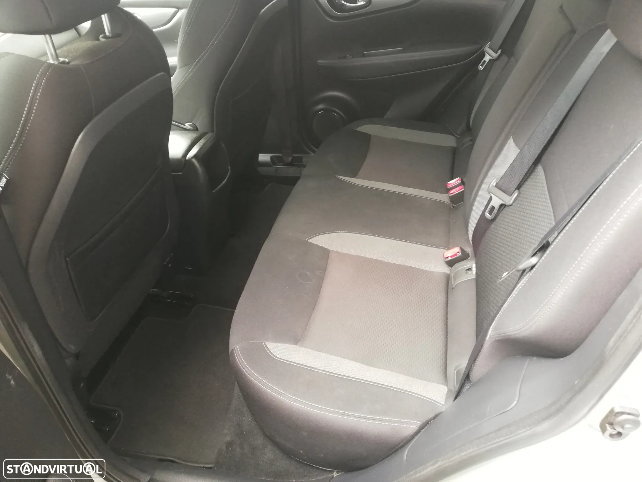 Nissan Qashqai 1.5 dCi DCT N-CONNECTA - 9
