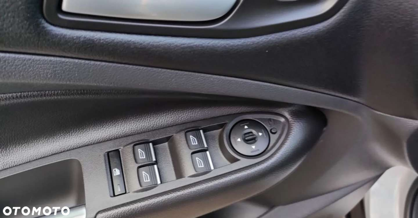 Ford Kuga - 15