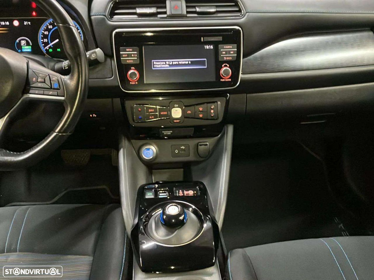 Nissan Leaf N-Connecta - 10