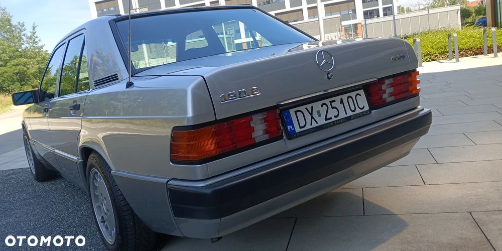 Mercedes-Benz W201 (190) - 7
