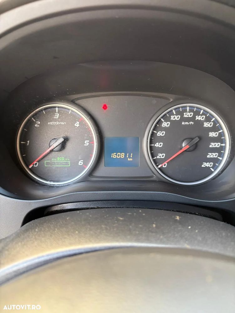 Mitsubishi Outlander - 14