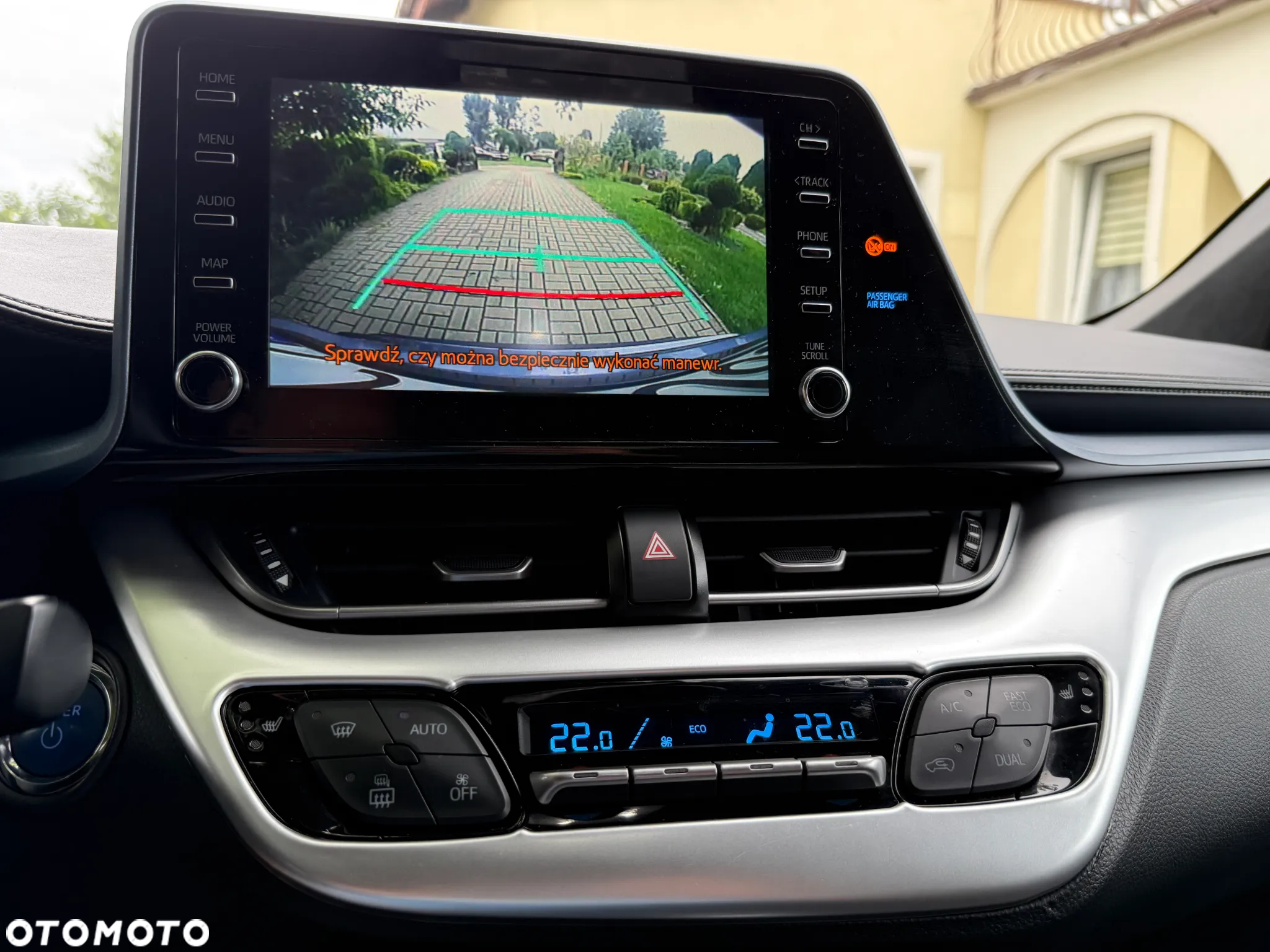 Toyota C-HR - 21