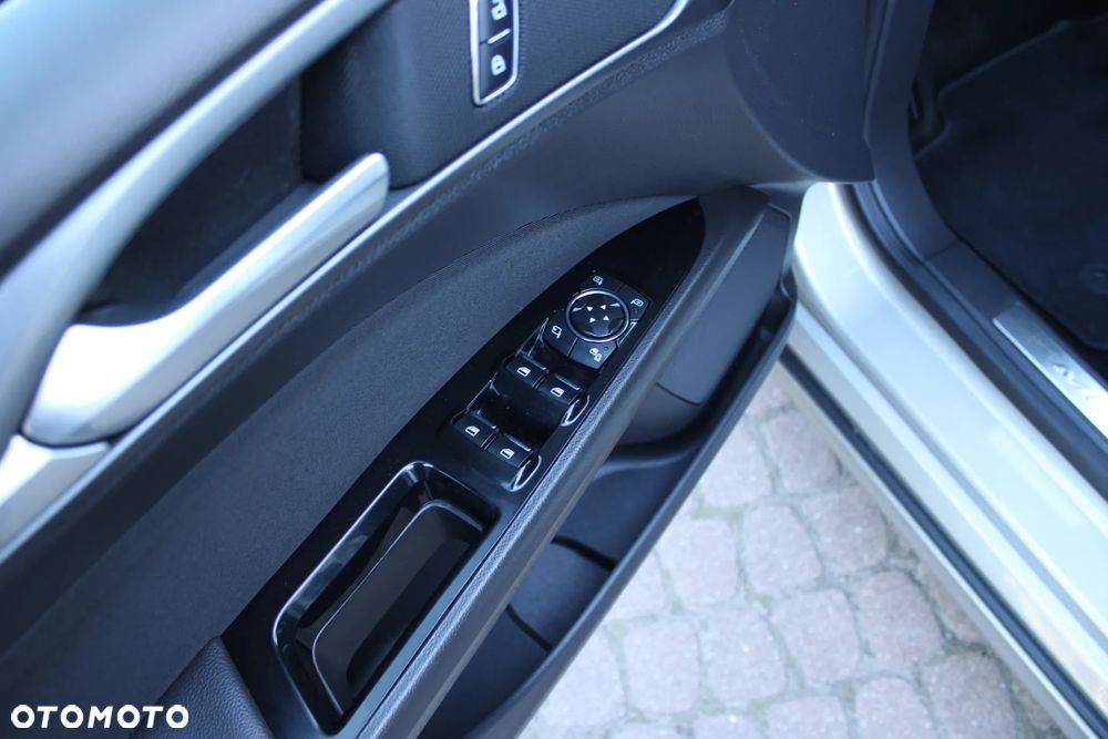 Ford Mondeo 1.5 EcoBoost STart-Stopp Autom Titanium - 12