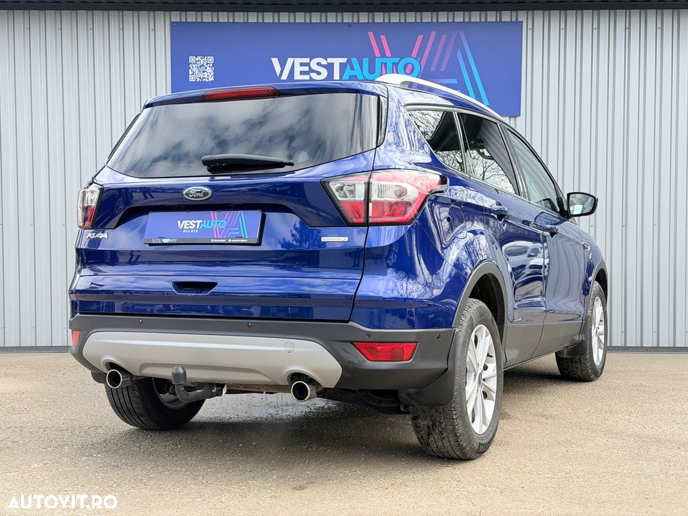 Ford Kuga 1.5 EcoBoost 2x4 Titanium - 4