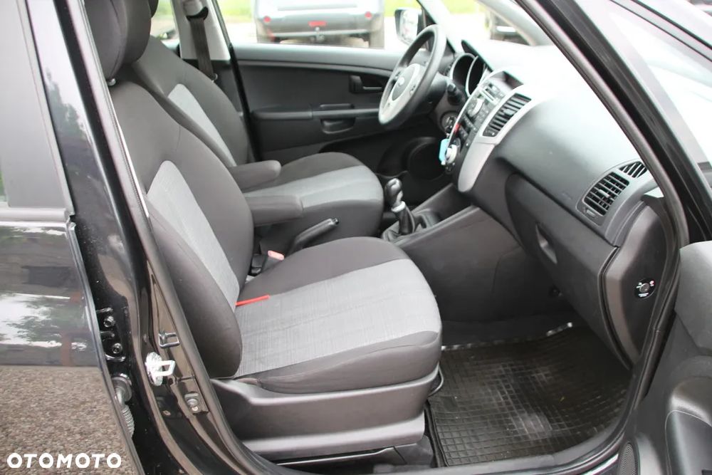 Kia Venga 1.4 CVVT Attract - 18