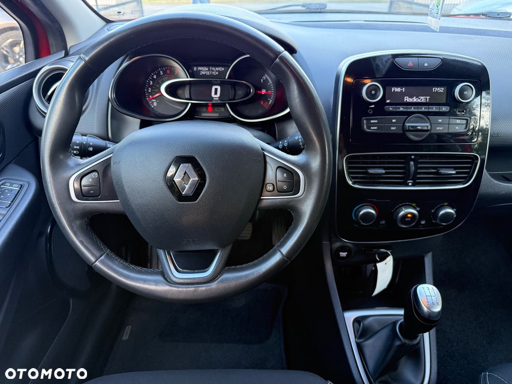 Renault Clio 1.2 16V 75 LIMITED - 22