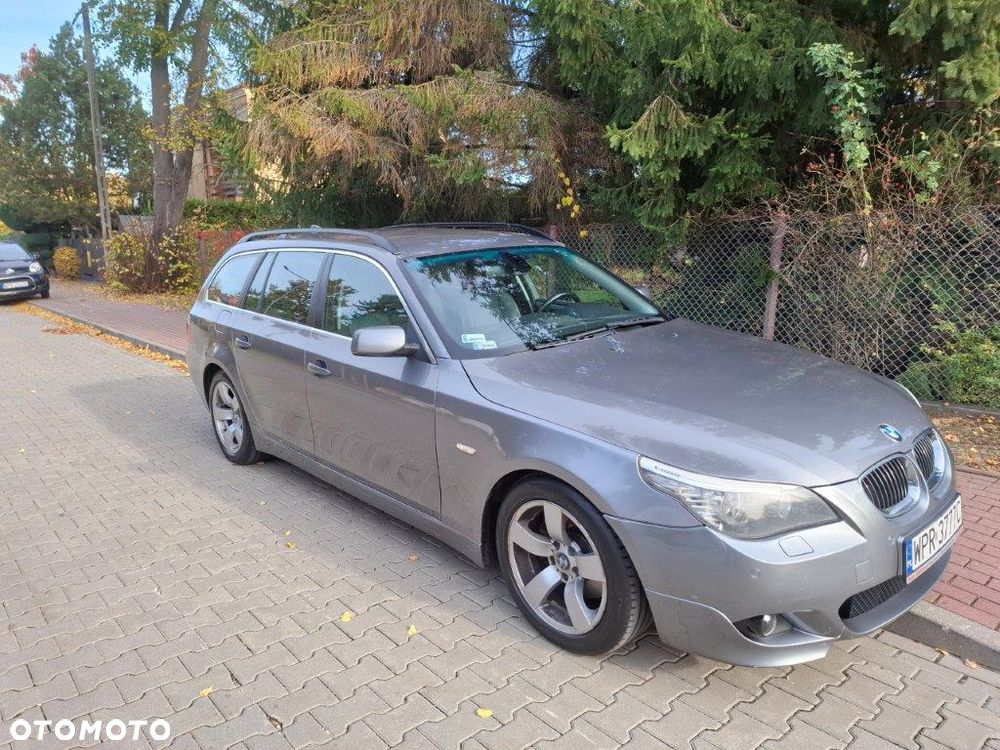 BMW 5 Series 2008 photo 2