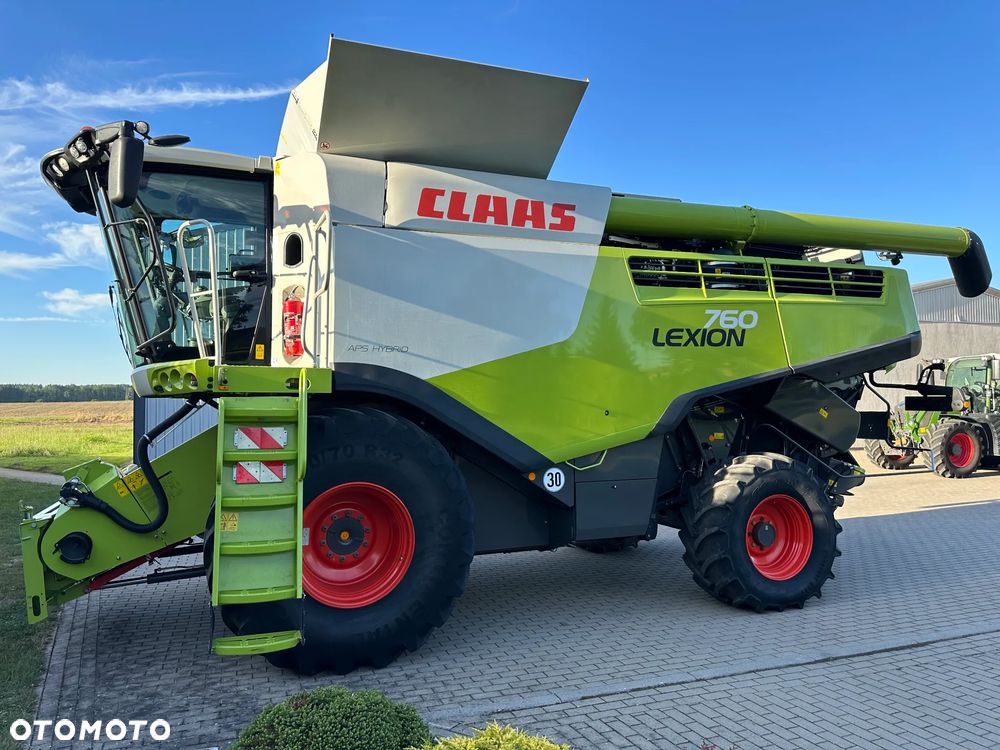 Claas Lexion 760+V900 - 11