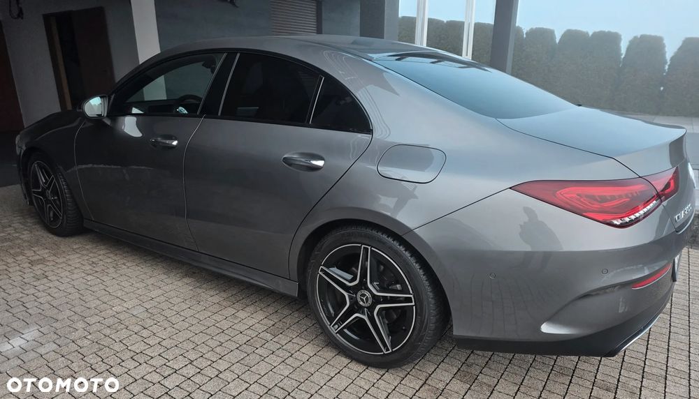 Mercedes-Benz CLA 200 4-Matic AMG Line 8G-DCT - 2