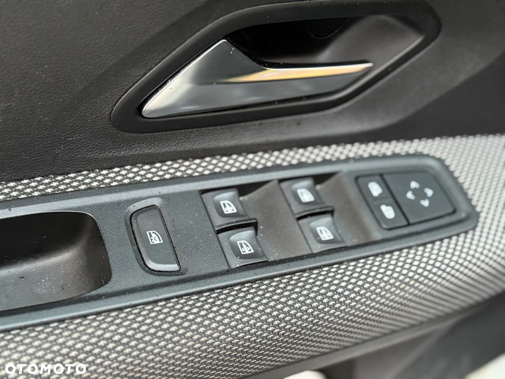 Dacia Jogger 1.0 TCe Comfort 7os - 16