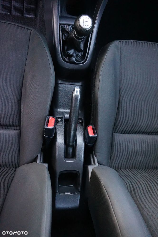 Suzuki Swift - 33