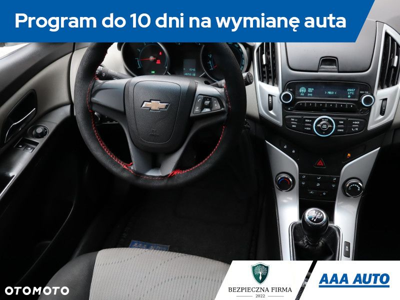 Chevrolet Cruze - 8