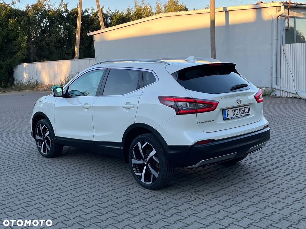 Nissan Qashqai 1.6 DIG-T TEKNA+ - 3