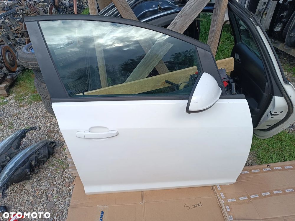 drzwi przód przednie prawe opel astra j iv kombi z40r 2011r białe - 1